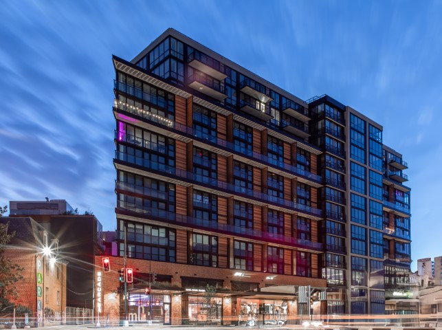 The MO Apartments at 440 Penn St Gallery Image 2